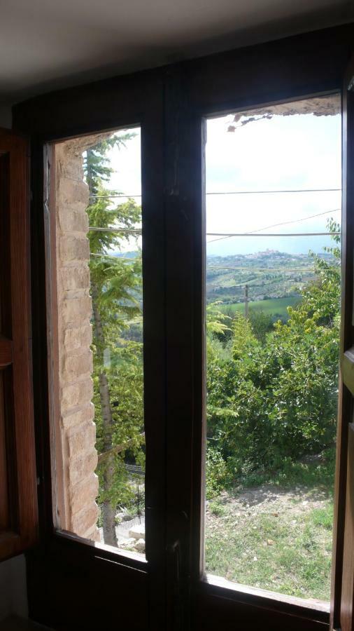 Depandance Elvira Basilico Apartment San Valentino in Abruzzo Citeriore Exterior photo
