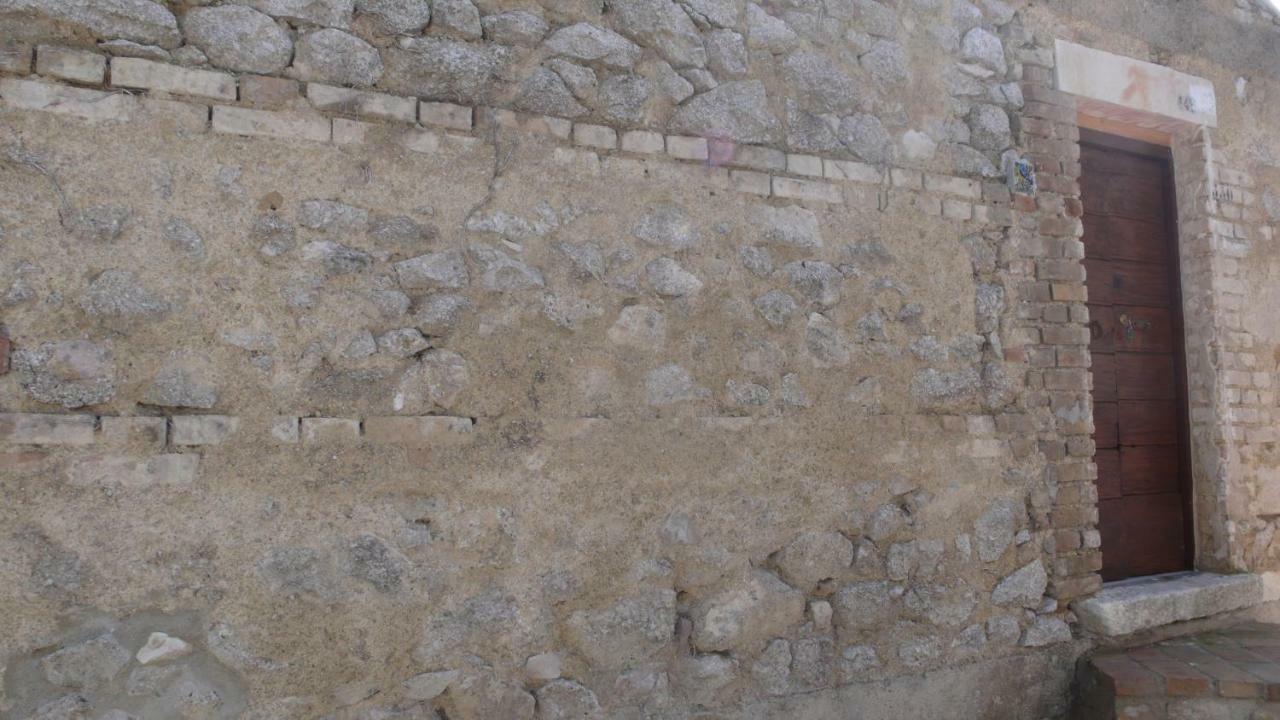 Depandance Elvira Basilico Apartment San Valentino in Abruzzo Citeriore Exterior photo